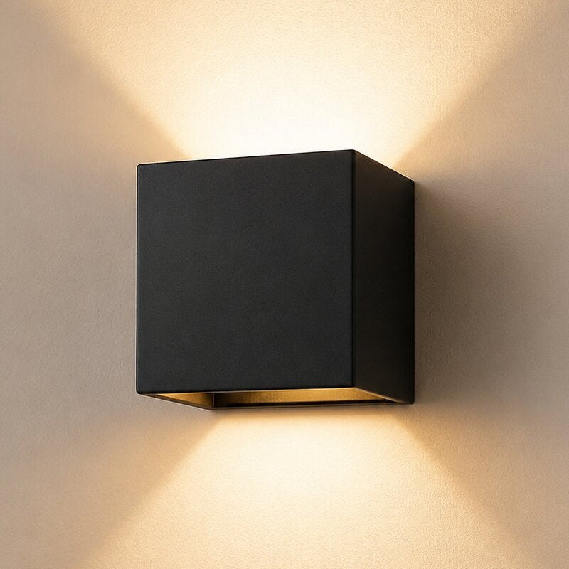 Bezprzewodowa lampa ścienna z czujnikiem | światło góra–dół | bez wiercenia | CubeGlow