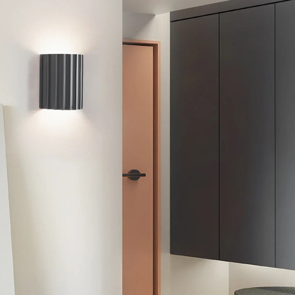 Gerippte Wandleuchte aus Harz | Strukturierte Oberfläche im Boho-Stil | Warmes Licht für Wohnzimmer, Schlafzimmer & Flur 18
